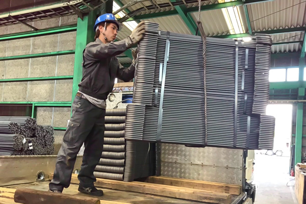 建築資材の搬入